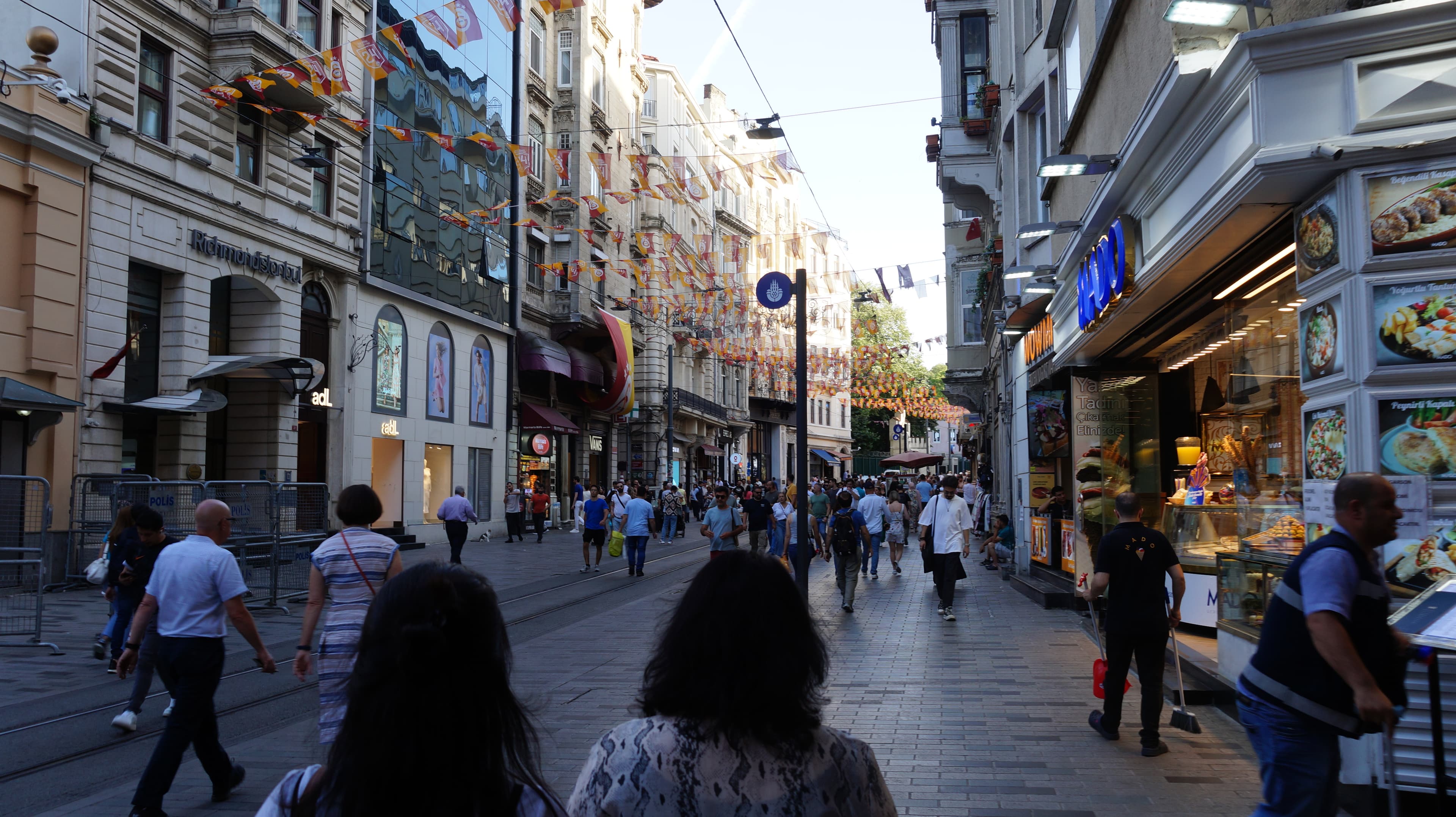 Street scene on Istiklal Avenue